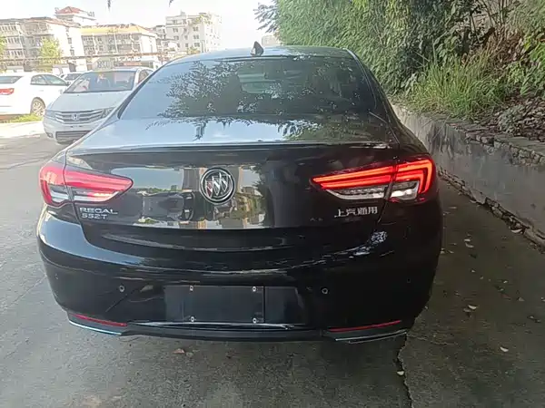 Buick Regal 2021