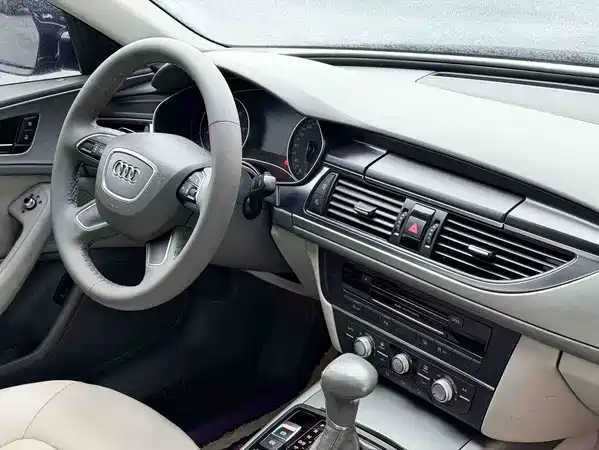 Audi A6L 2012