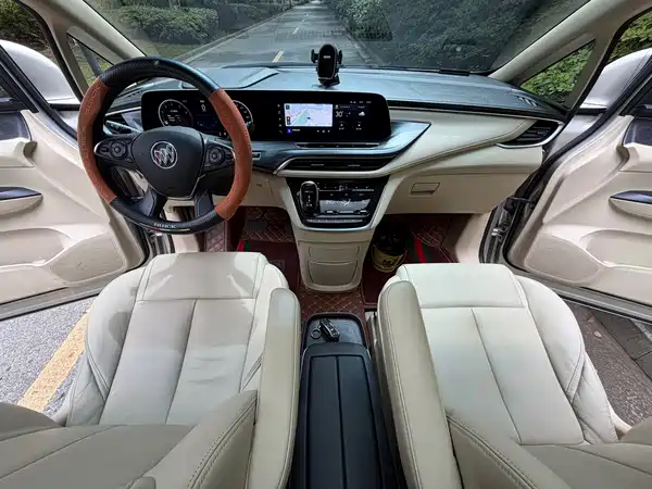 Buick GL8 2023