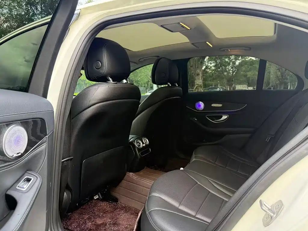Mercedes-Benz C-Class 2019