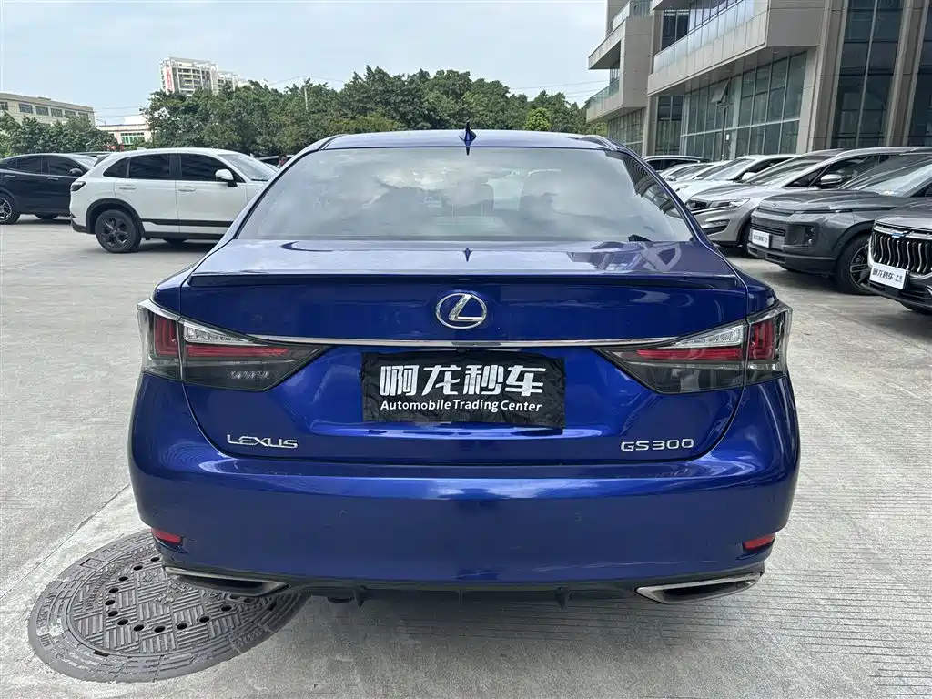 Lexus GS 2018 — фото 7