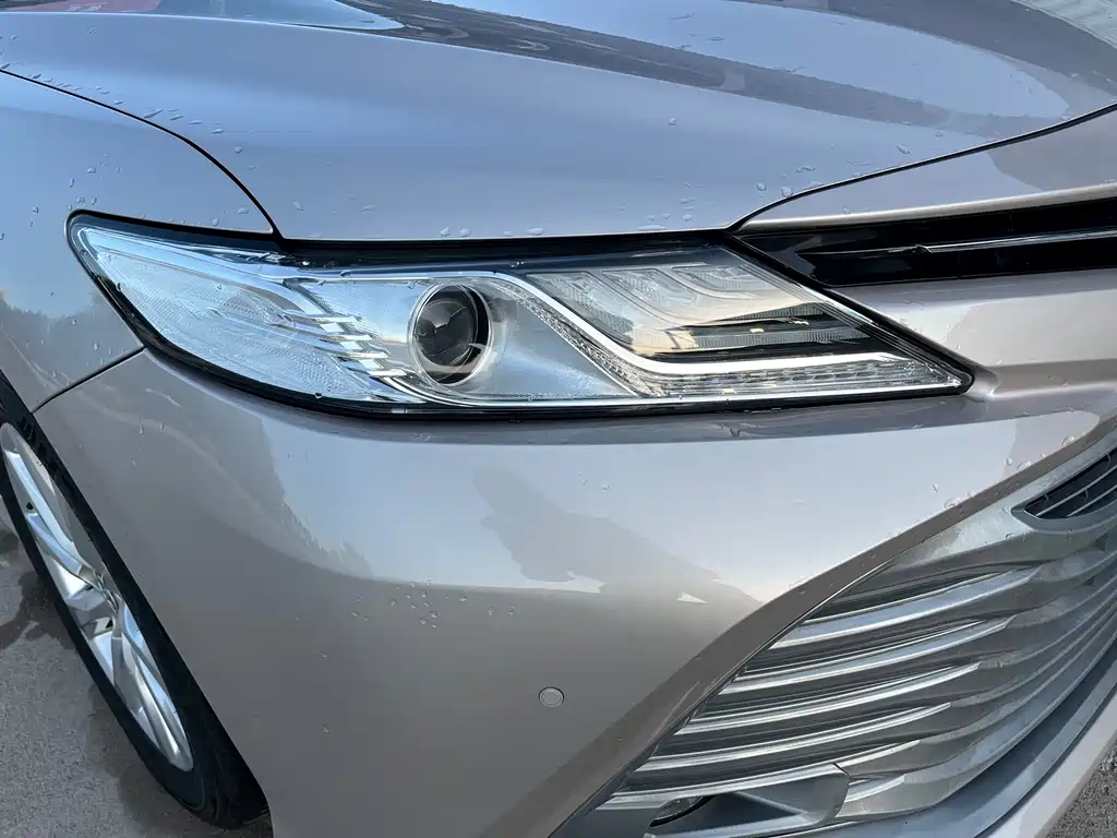 Toyota Camry 2019 — фото 14