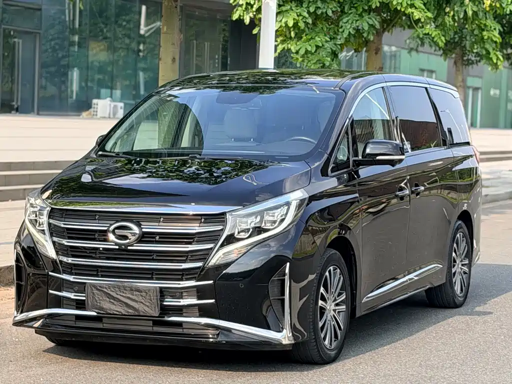 GAC Trumpchi M8 2022 — фото 1