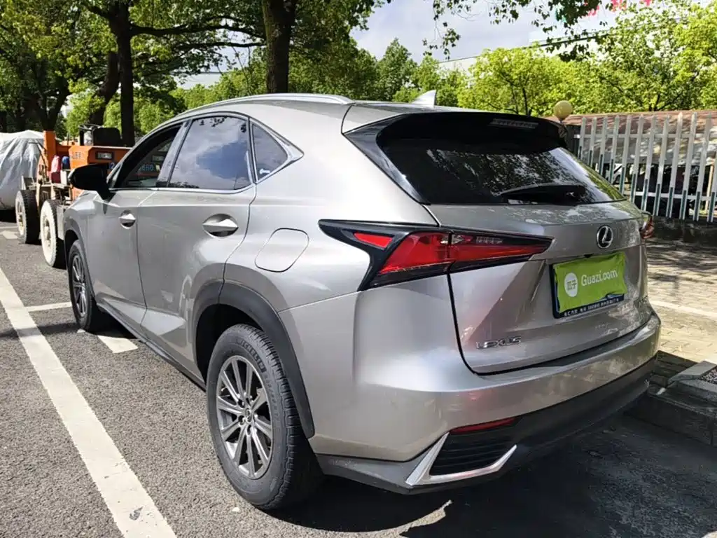 Lexus NX 2018 — фото 5