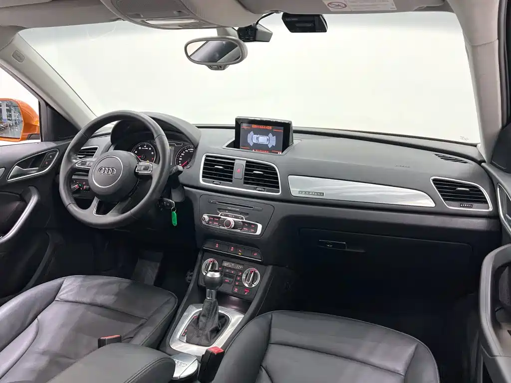 Audi Q3 2015 — фото 12