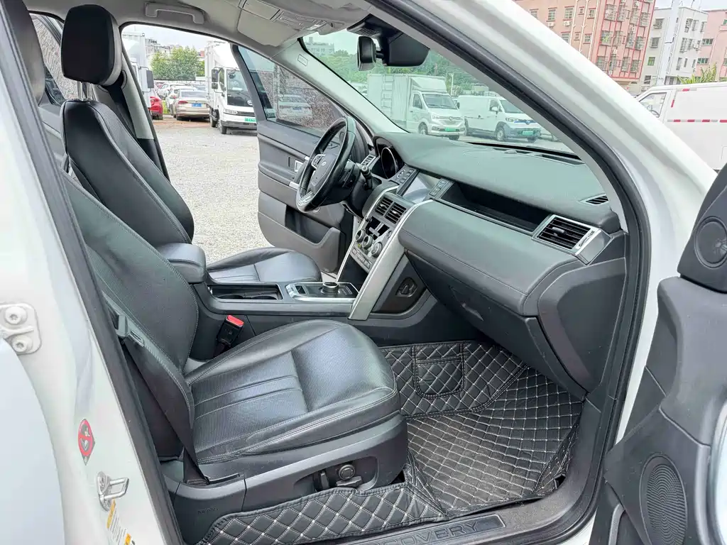 Land Rover Discovery Sport 2018 — фото 10