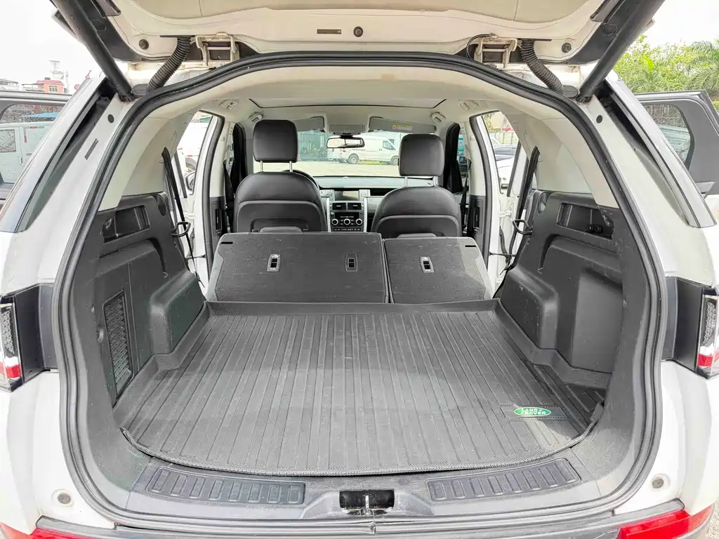 Land Rover Discovery Sport 2018 — фото 16