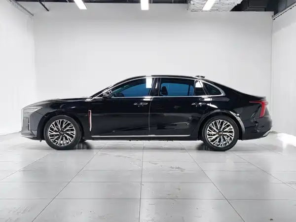 Hongqi H5 2024