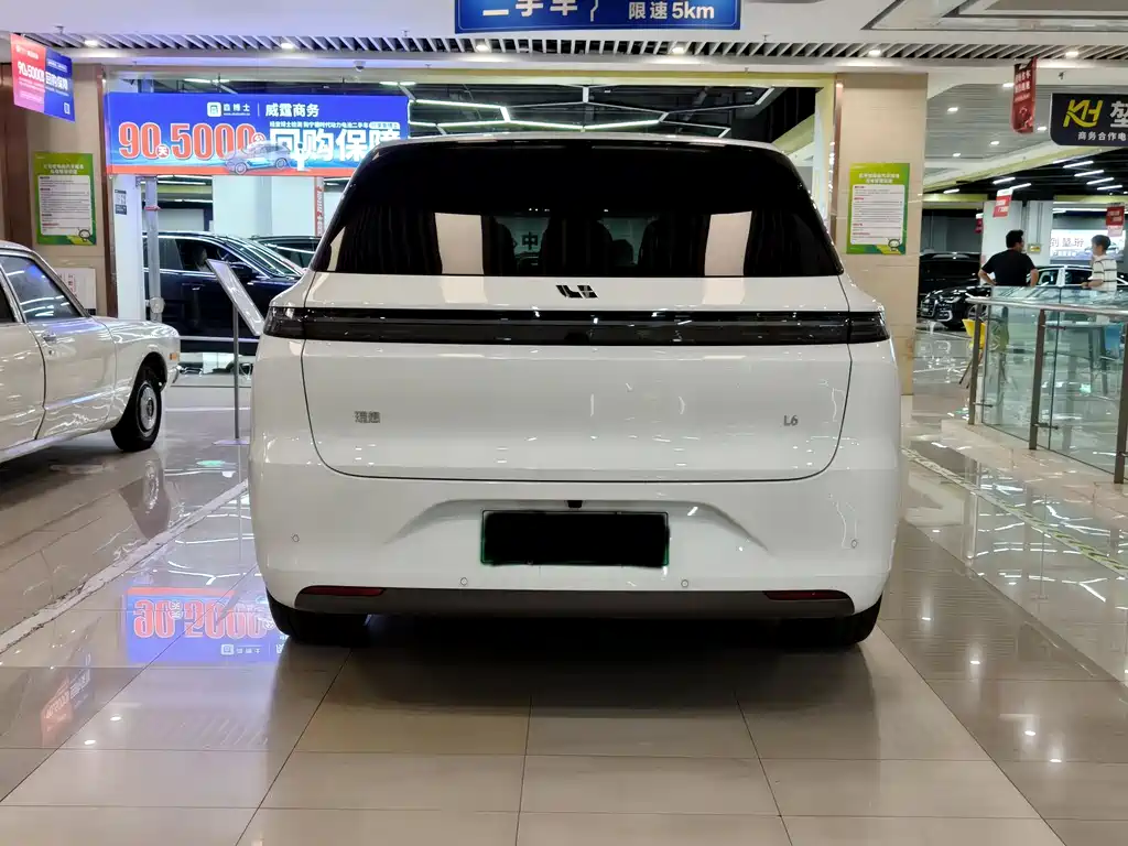 Li Auto Li L6 2024