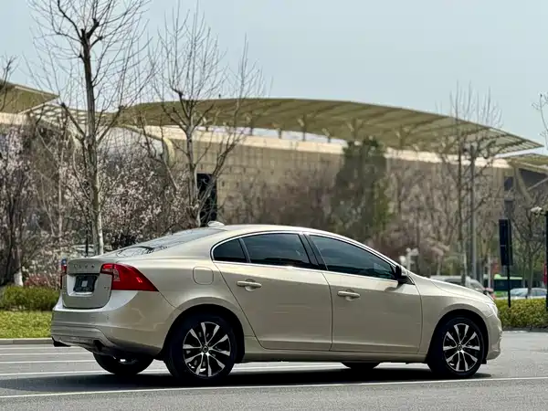 Volvo S60 2018