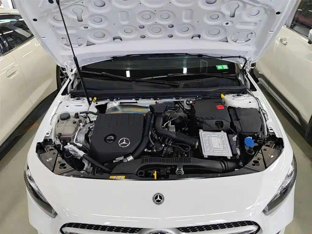 Mercedes-Benz A-Class 2022 — фото 20