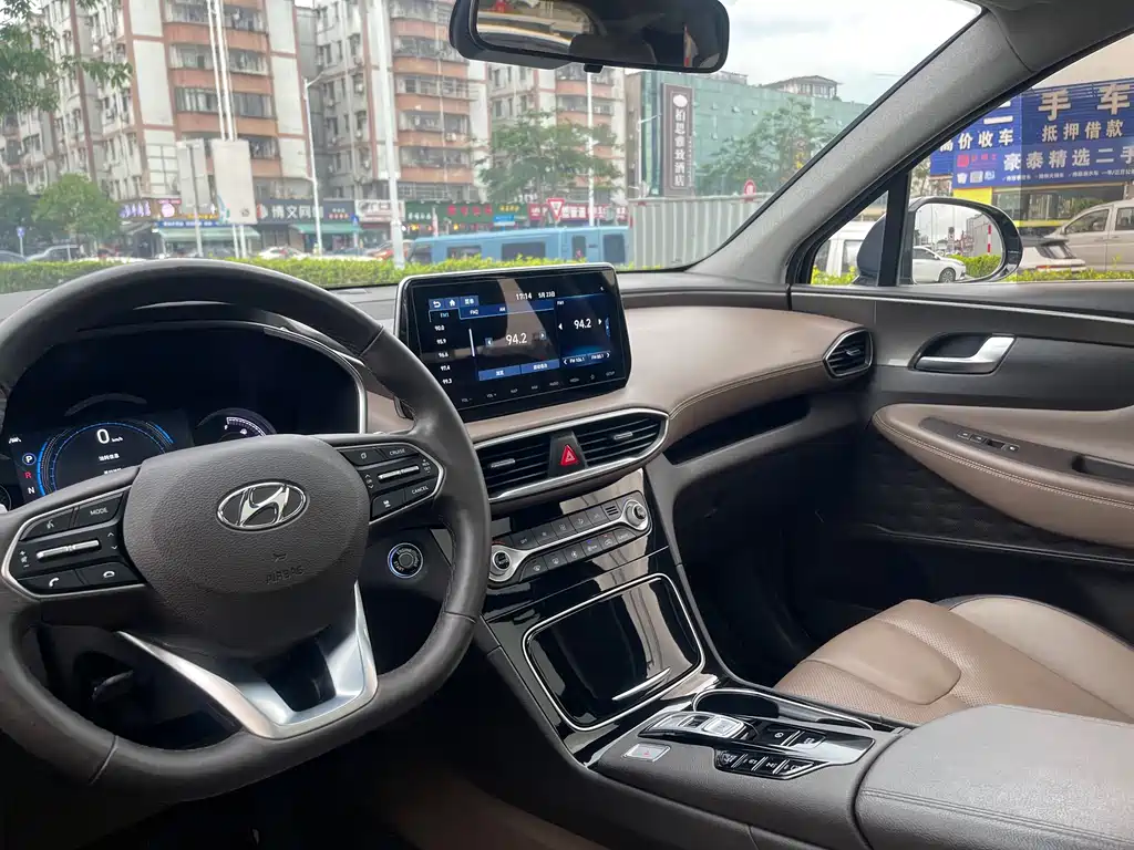 Hyundai Santa Fe 2020 — фото 16