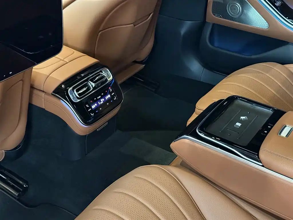 Mercedes-Benz S-Class 2025 — фото 18
