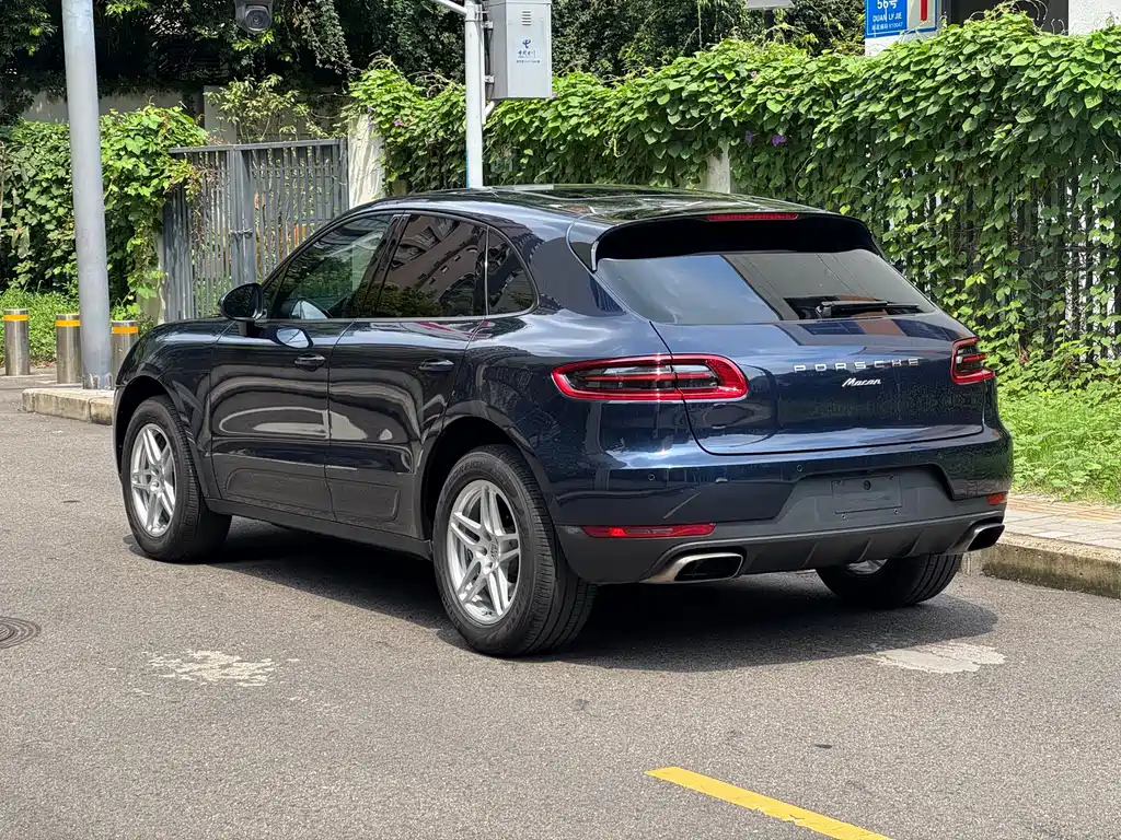 Porsche Macan 2018 — фото 9