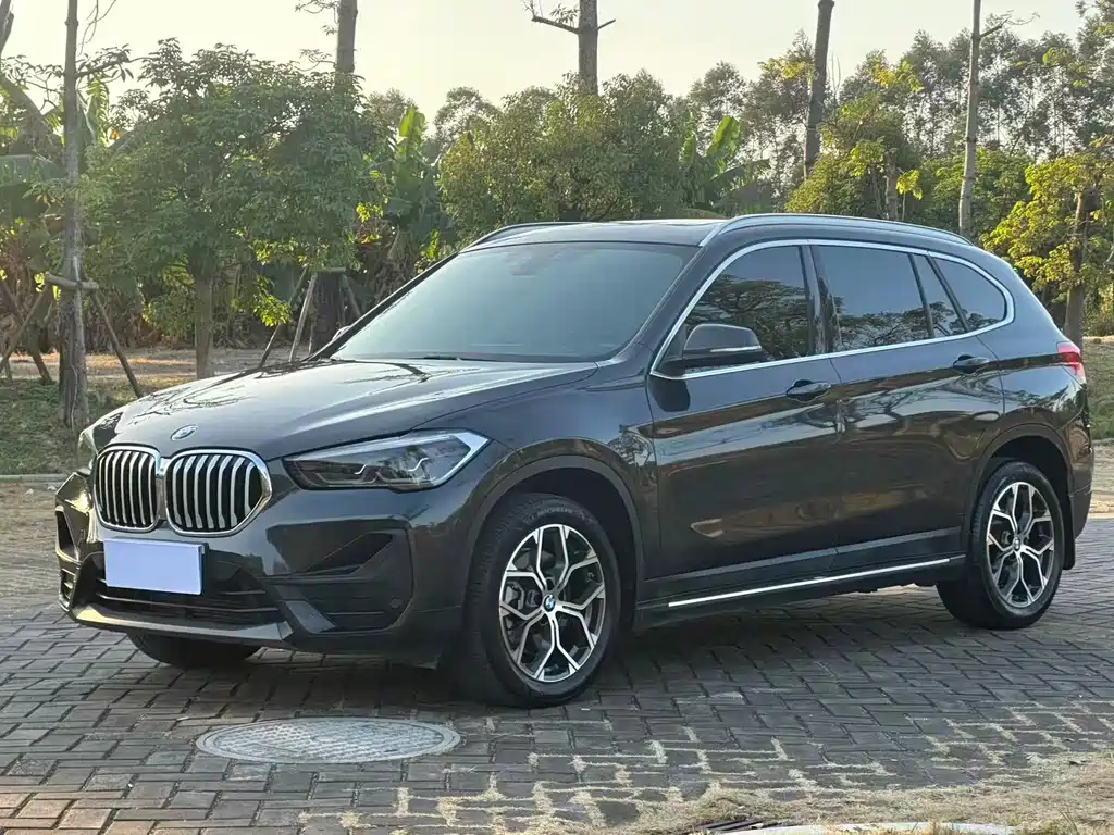 BMW X1 2023 — фото 1