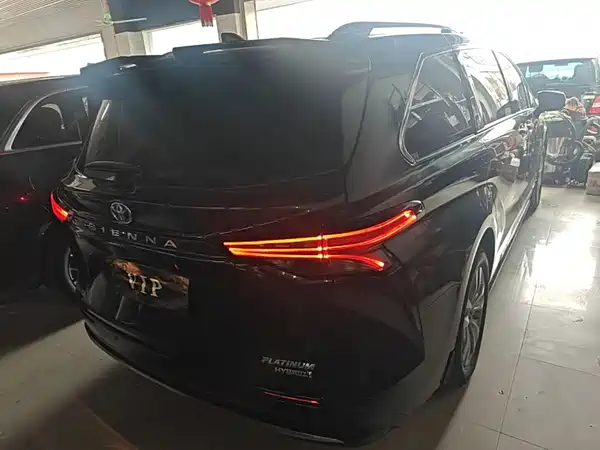 Toyota Sienna 2022
