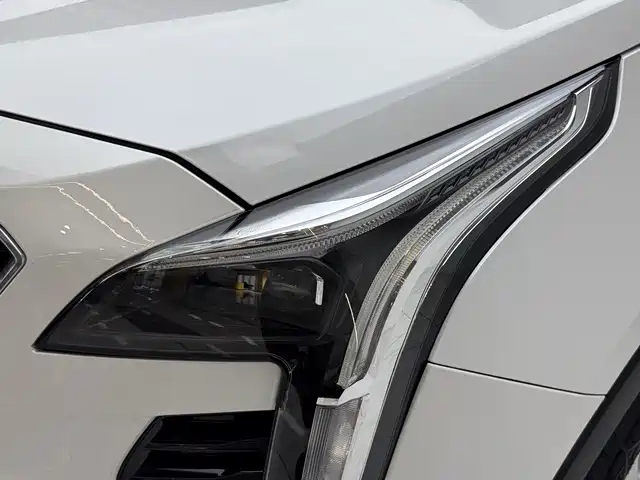 Cadillac XT4 2021 — фото 13