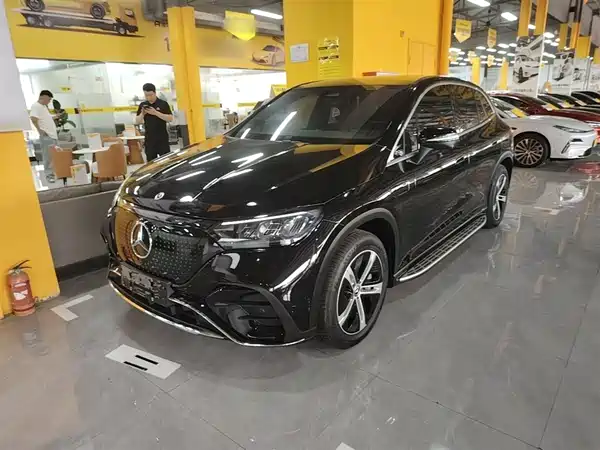 Mercedes-Benz EQE SUV 2024