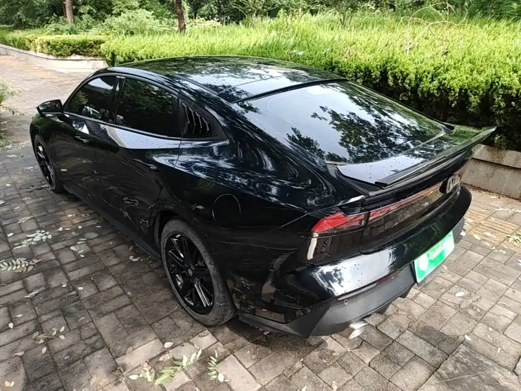 Changan UNI-V 2023 — фото 5