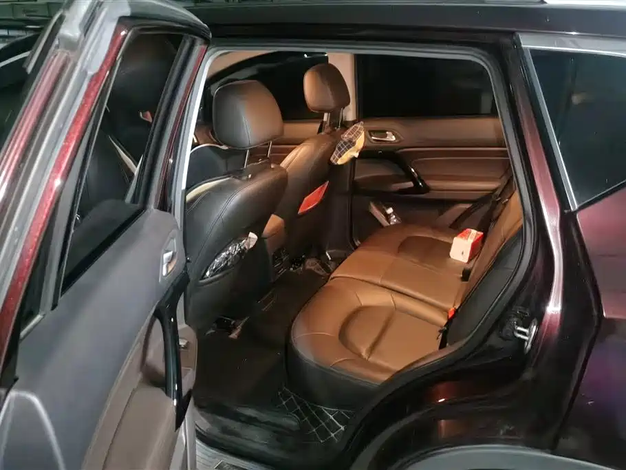 GAC Motor GS4 Hybrid 2018 — фото 11