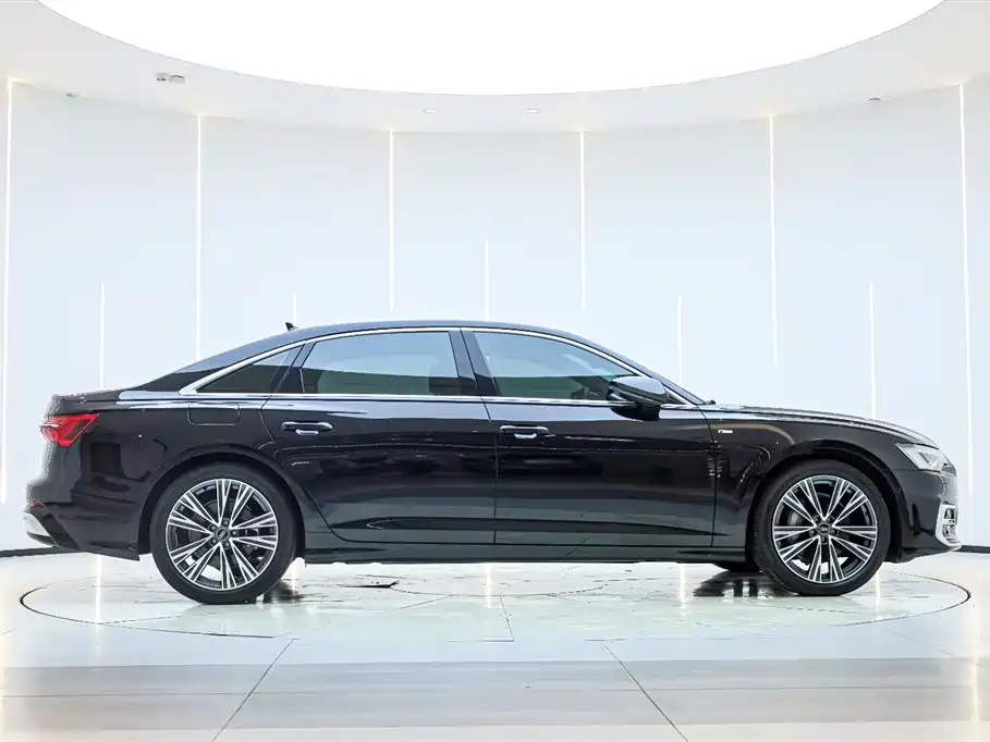 Audi A6L 2025