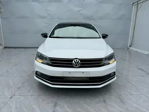 Volkswagen Sagitar 2017