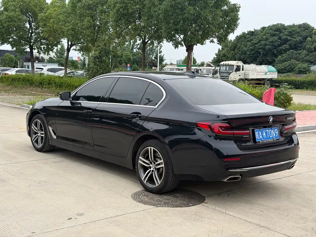 BMW 5 Series 2023