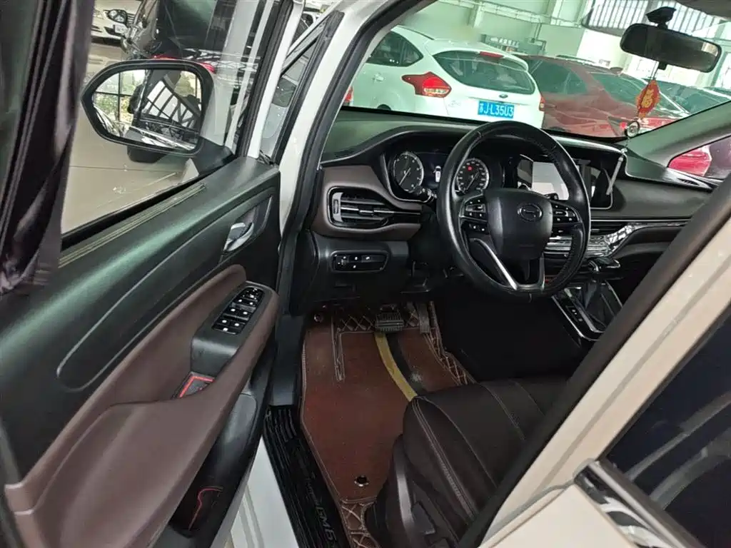 GAC Motor Trumpchi M6 2020 — фото 16