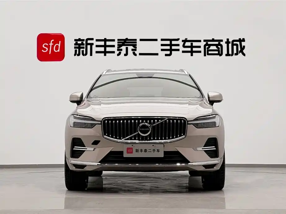 Volvo XC60 2025 — фото 2