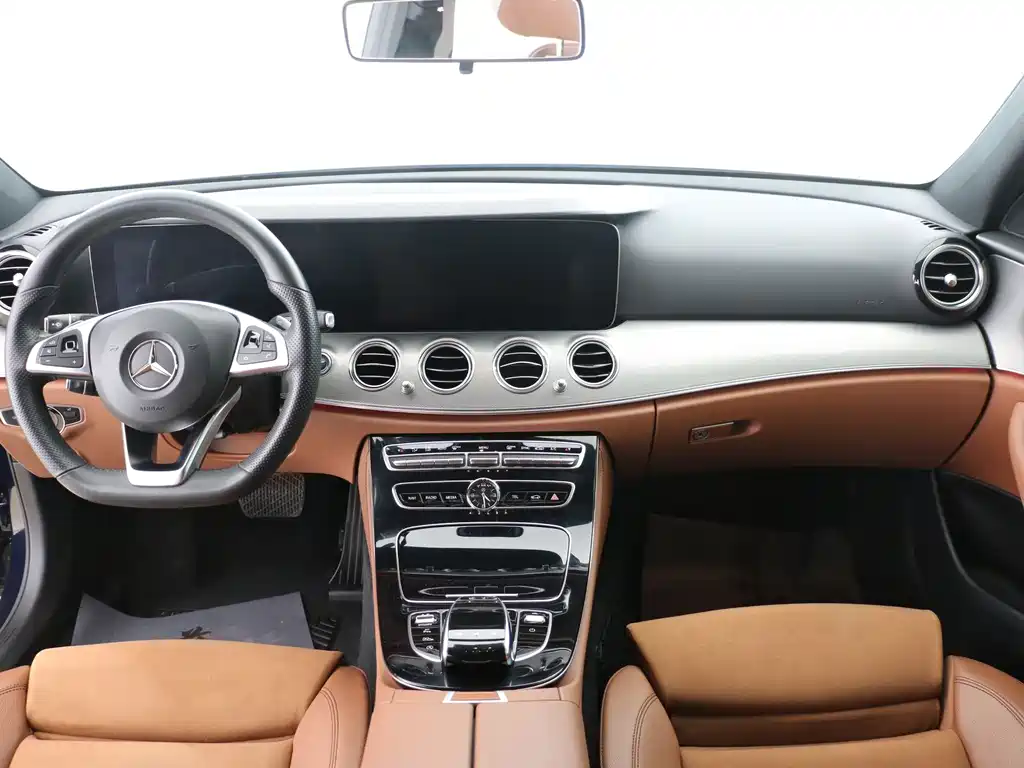 Mercedes-Benz E-Class 2017 — фото 10