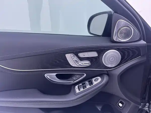 Mercedes-Benz C-Class 2020