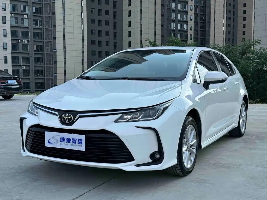 Toyota Corolla 2022 — фото 1