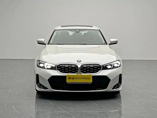 BMW 3 Series 2024