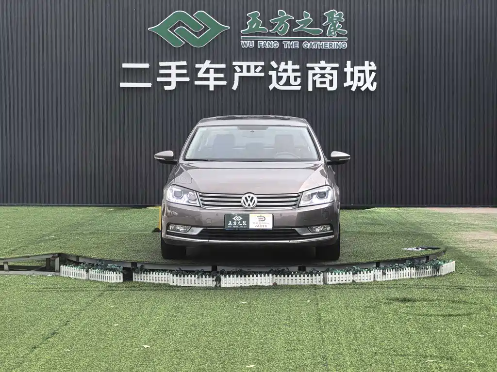 Volkswagen Magotan 2013