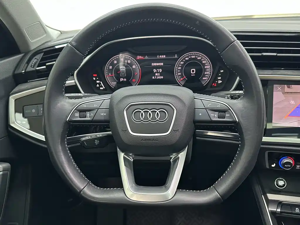 Audi Q3 2022 — фото 12