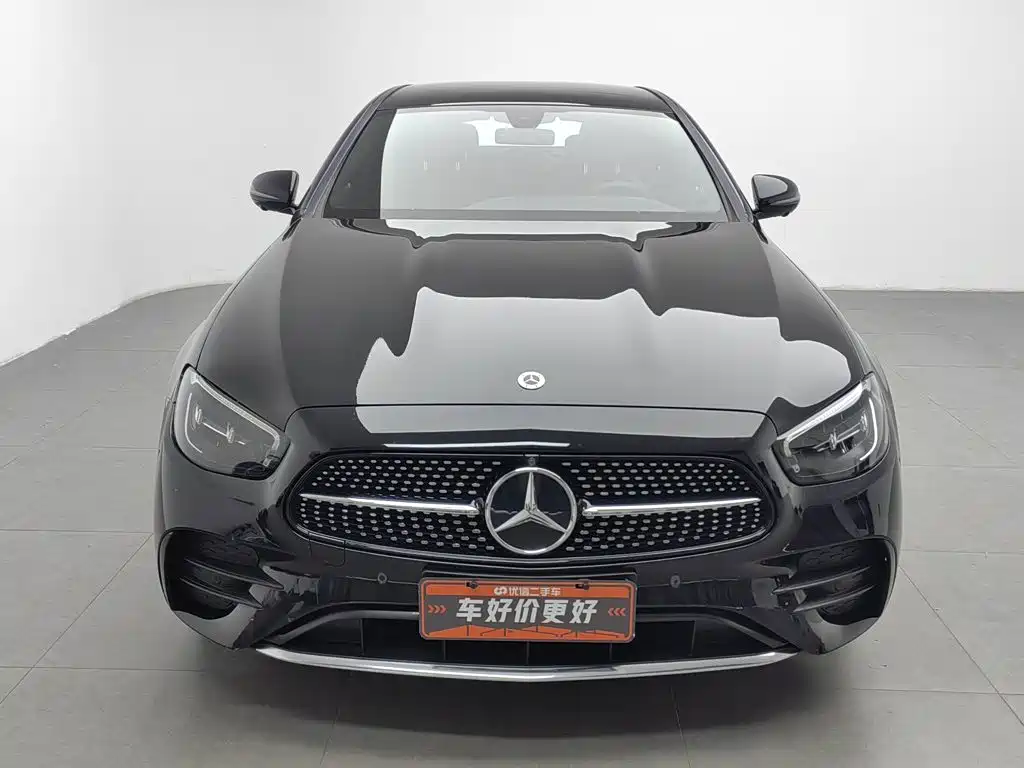 Mercedes-Benz E-Class 2023