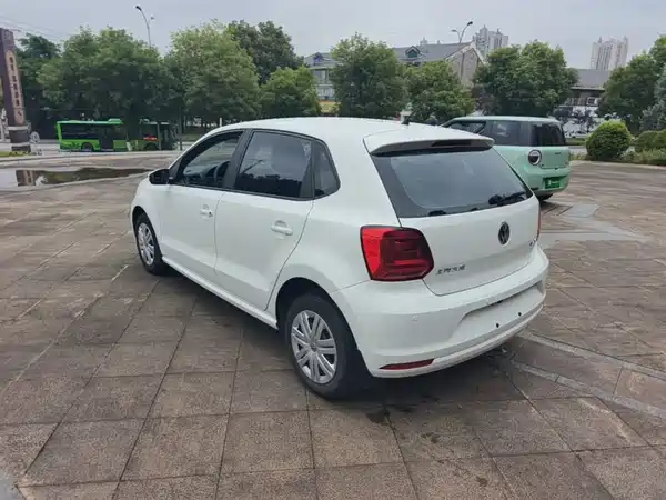 Volkswagen Polo 2016