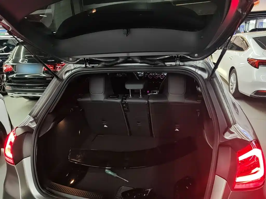 Mercedes-Benz A-Class AMG 2021 — фото 15