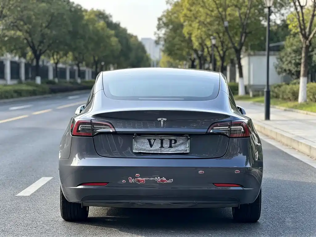 Tesla Model 3 2019 — фото 8