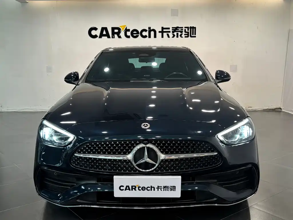 Mercedes-Benz C-Class 2024