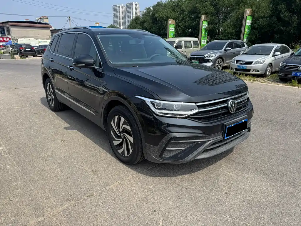 Volkswagen Tiguan L 2024