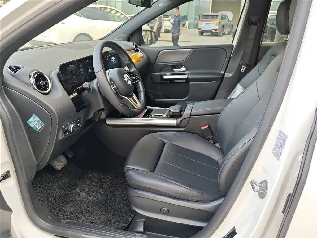 Mercedes-Benz B-Class 2021