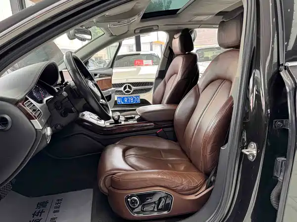 Audi A8 2013