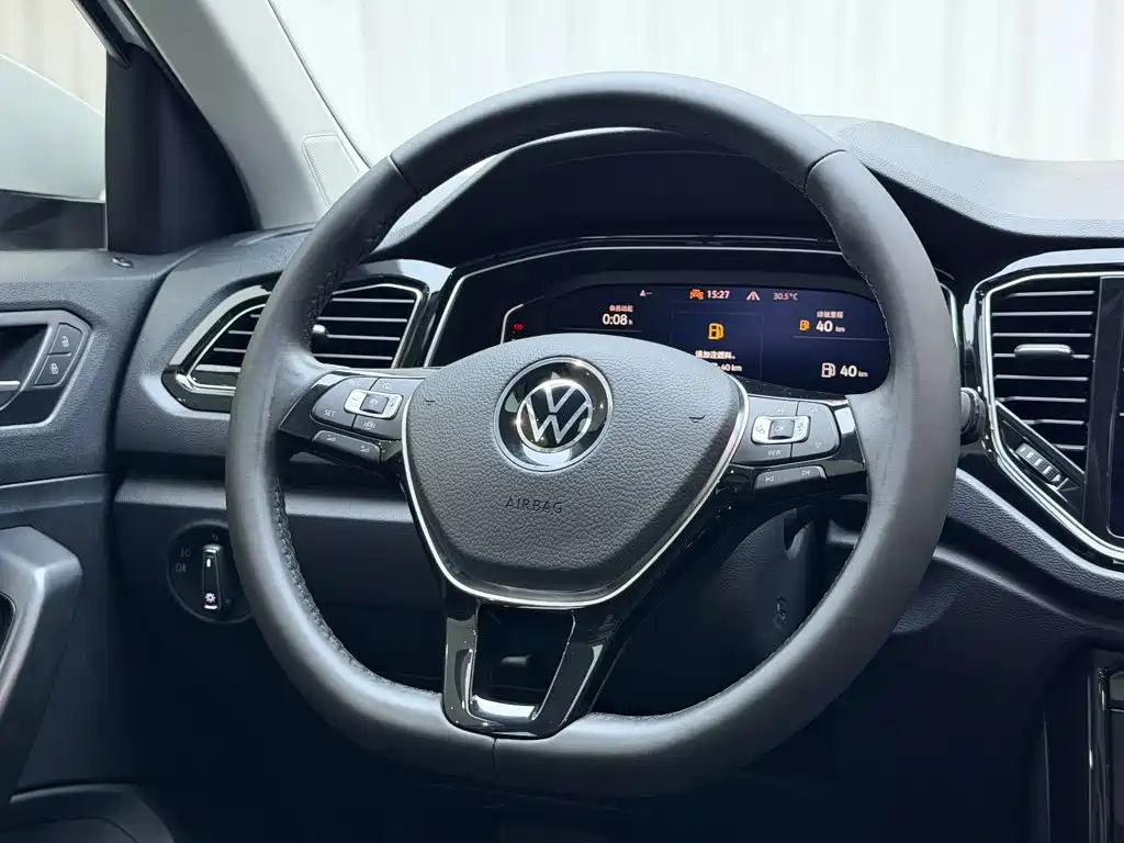 Volkswagen T-Roc 2022 — фото 8