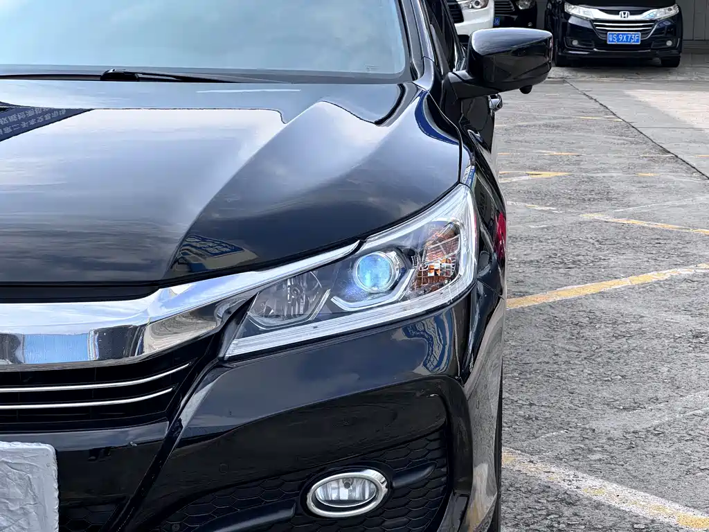 Honda Accord 2016 — фото 15