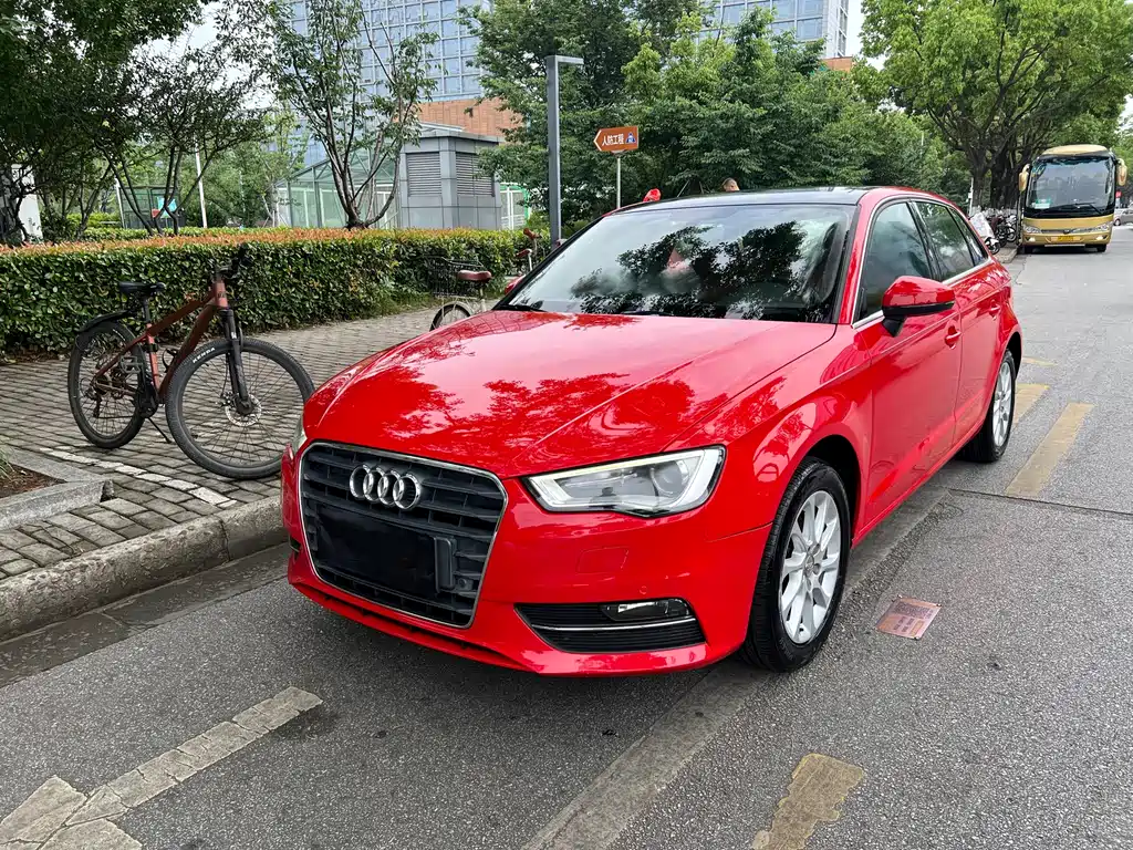 Audi A3 2016 — фото 1