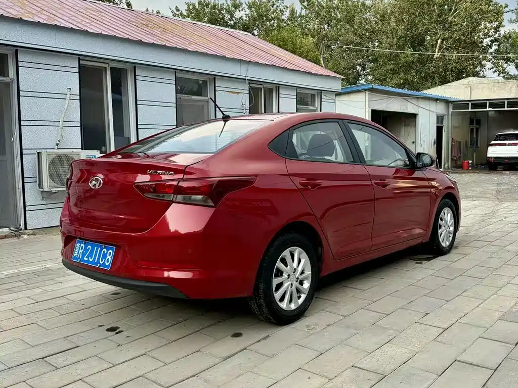 Hyundai Verna 2018 — фото 7