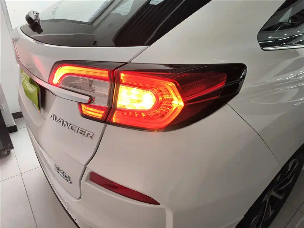 Honda Avancier 2018 — фото 24