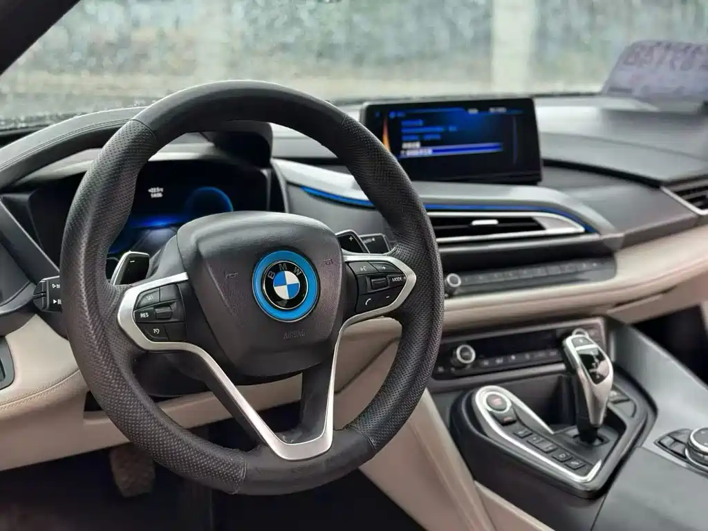 BMW i8 2016 — фото 5