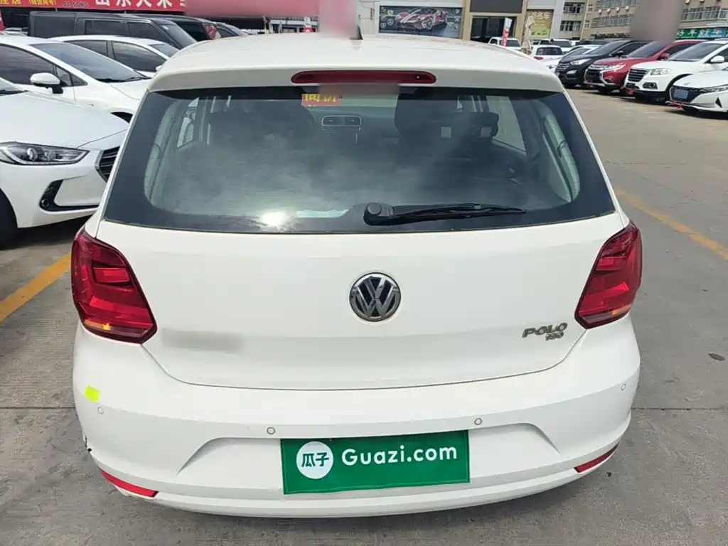 Volkswagen Polo 2016